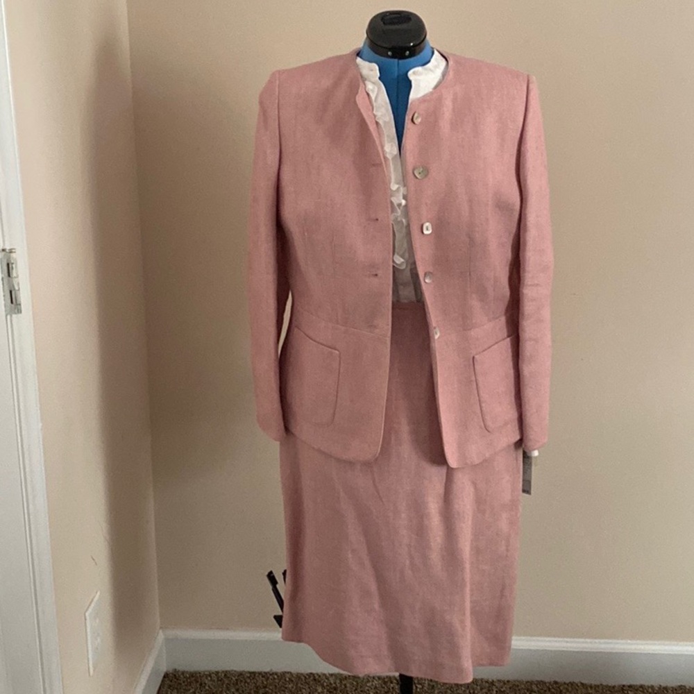 Kasper Size 10 Ladies Suit.
